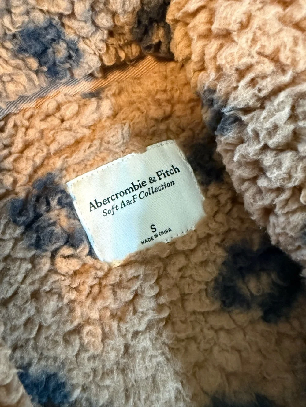 Abercrombie & Fitch Soft Leopard Print Sherpa Half Zip Pullover Jacket